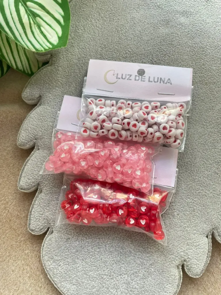 Bolsa de corazon acrilico