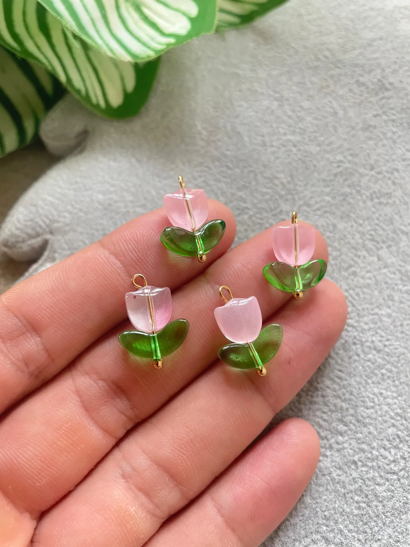 DIJE DE TULIPAN ACRILICO