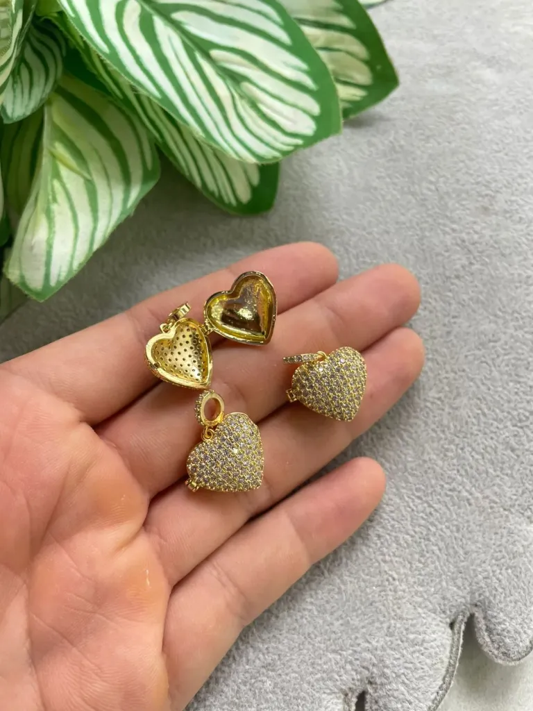 RELICARIO CORAZÓN CIRCONES