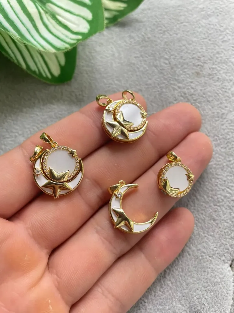 DIJE IMAN LUNA + ESTRELLAS 