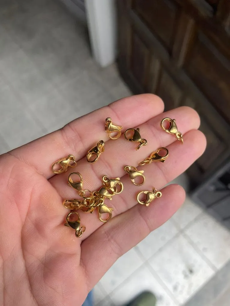 BROCHE DE PERICO 13MM DORADO CON ARGOLLA