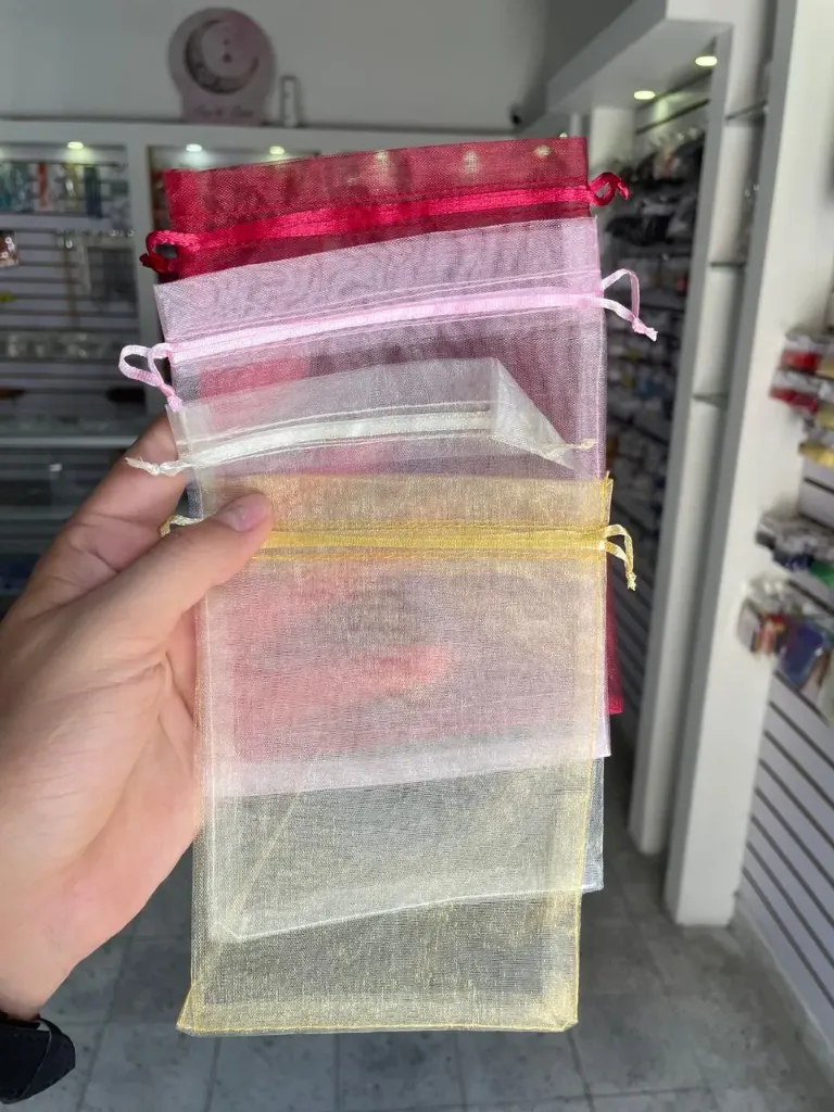 Bolsa de organza grande